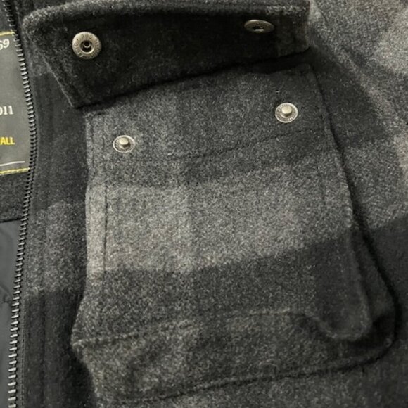 GAP Wool Blend Black & Gray Plaid Insulated Full Zip Jacket Coat Y2K Size XS - Picture 3 of 9